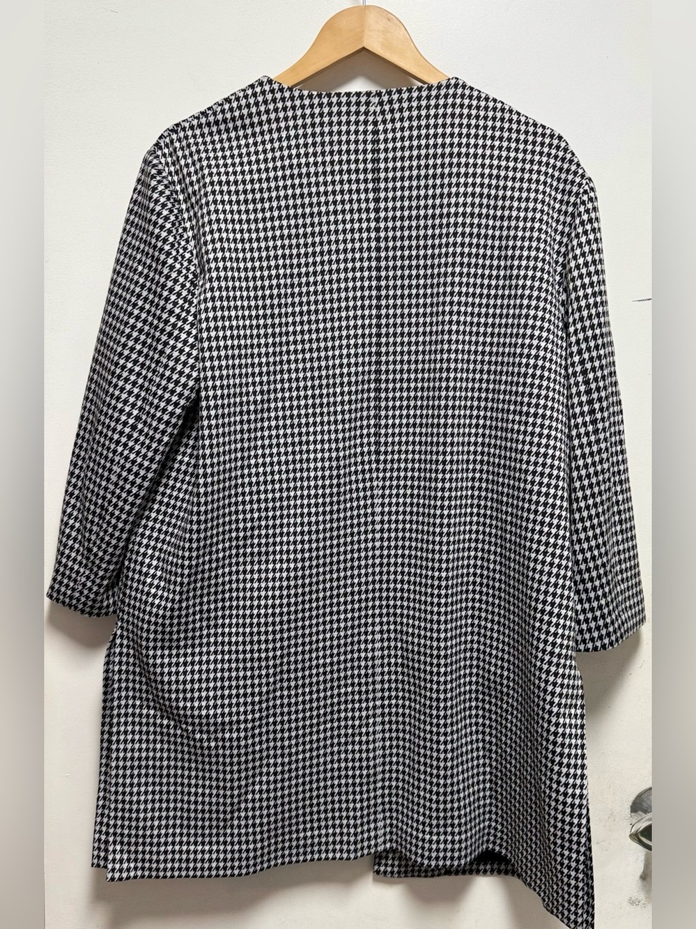 Nine West Black & White Houndstooth Open-Front Blazer Coat - Picture 3 of 7